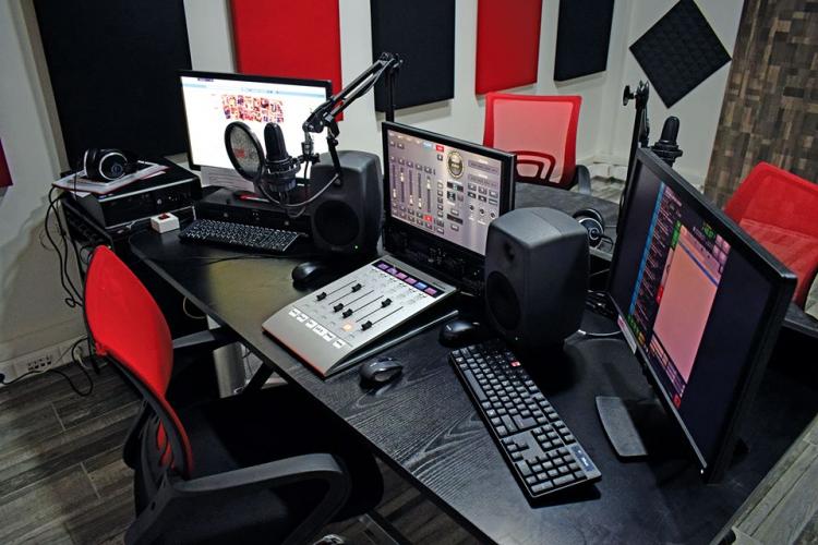 Acappella: Ο πιο ελεύθερος ραδιοφωνικός σταθμός της χώρας!