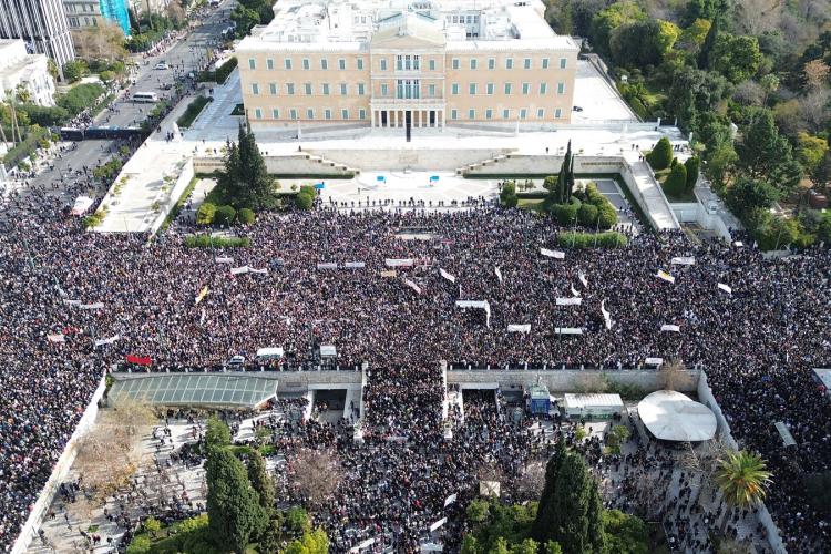 Μεγαλειώδεις οι συγκεντρώσεις σε όλη τη χώρα για τα θύματα των Τεμπών