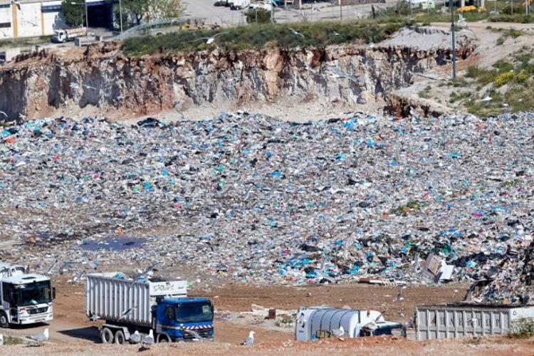 ΔΥΤΙΚΟ ΜΕΤΩΠΟ: Αίτημα αυτοψίας και ενημέρωσης για τη δυσοσμία στους δήμους Φυλής, Πετρούπολης, Ιλίου, Αγίων Αναργύρων – Καματερού και στην ευρύτερη περιοχή